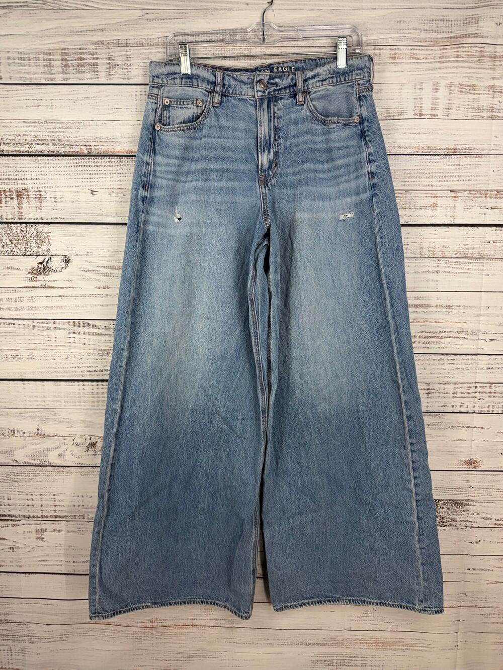 American Eagle Super High Rise Ultra Wide Leg Jeans 8 Long Light Wash Boho